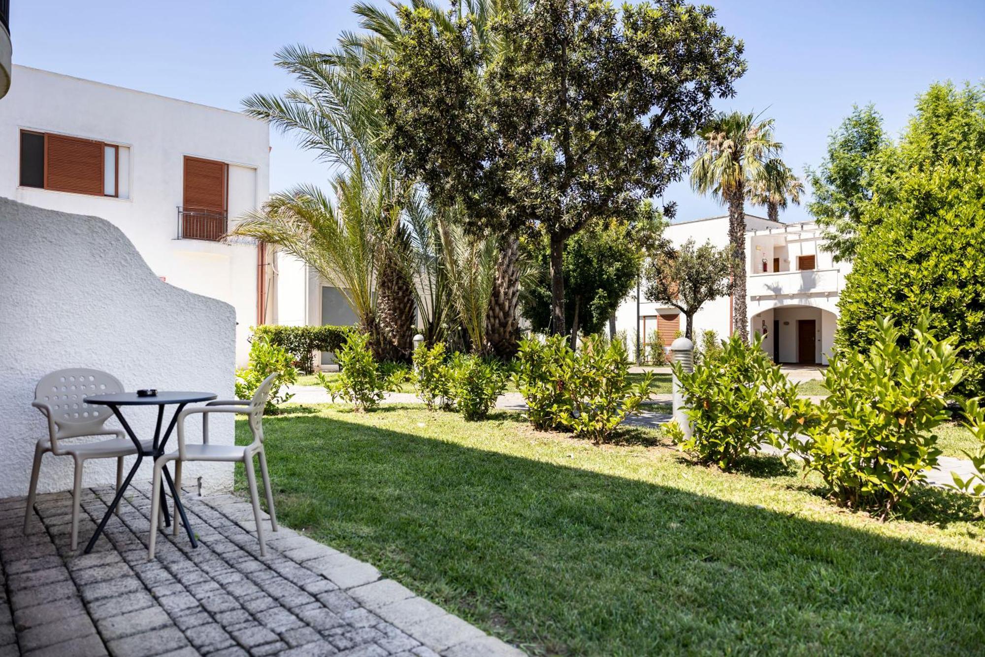 Blu Salento Village Sant Isidoro  Bagian luar foto