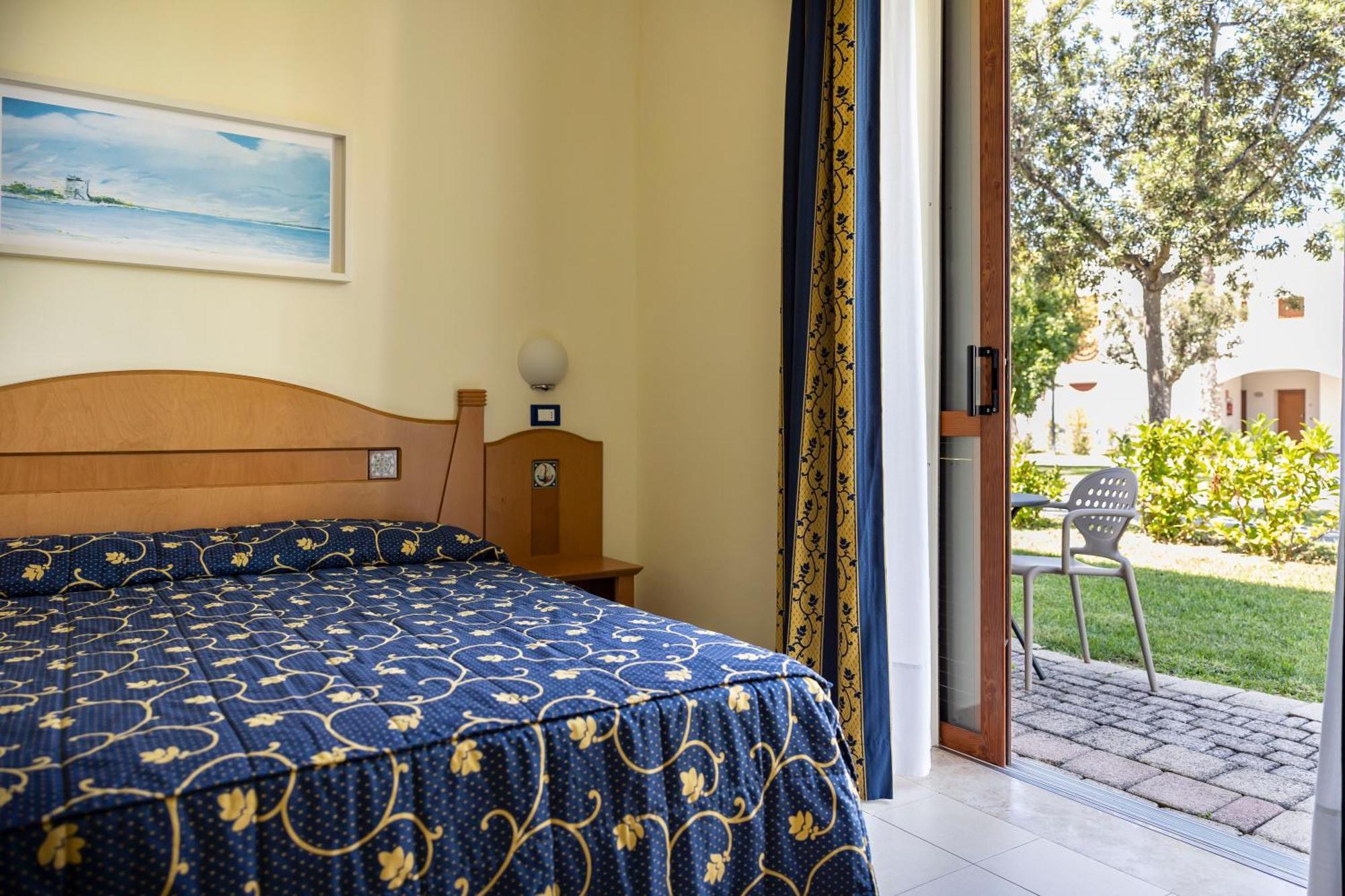 Blu Salento Village Sant Isidoro  Bagian luar foto
